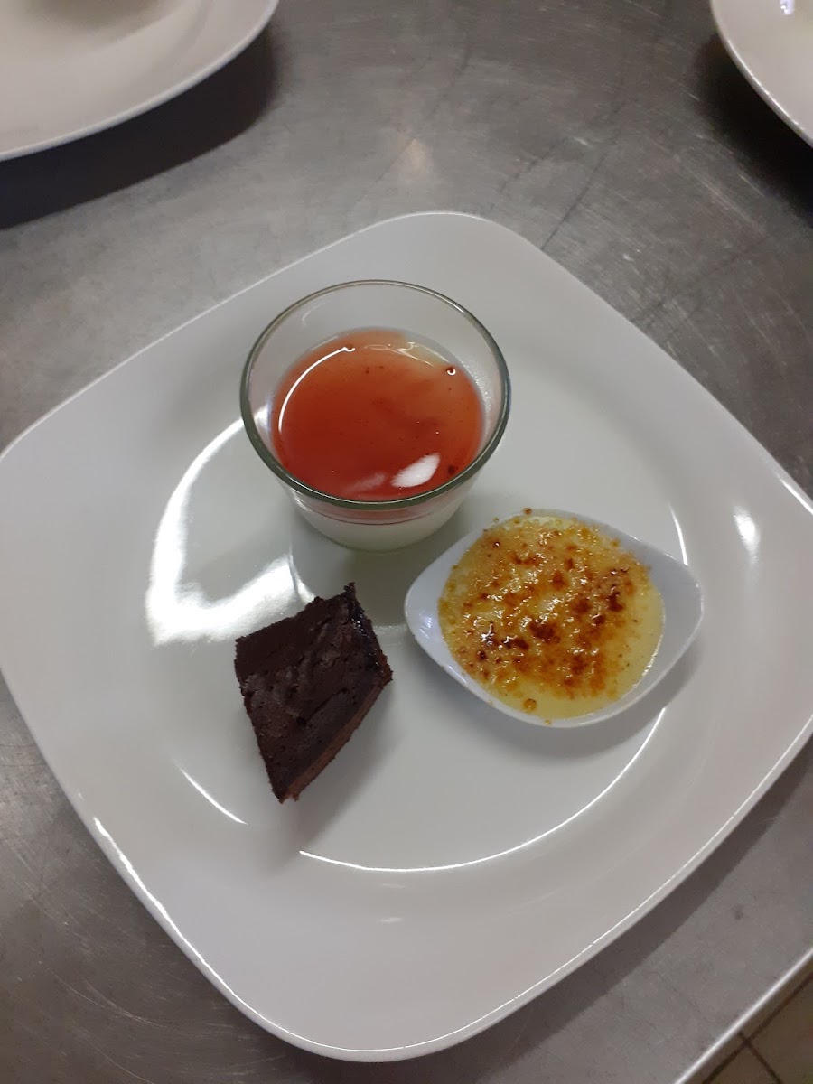 Chateau De La Haye-Du-Puits-2